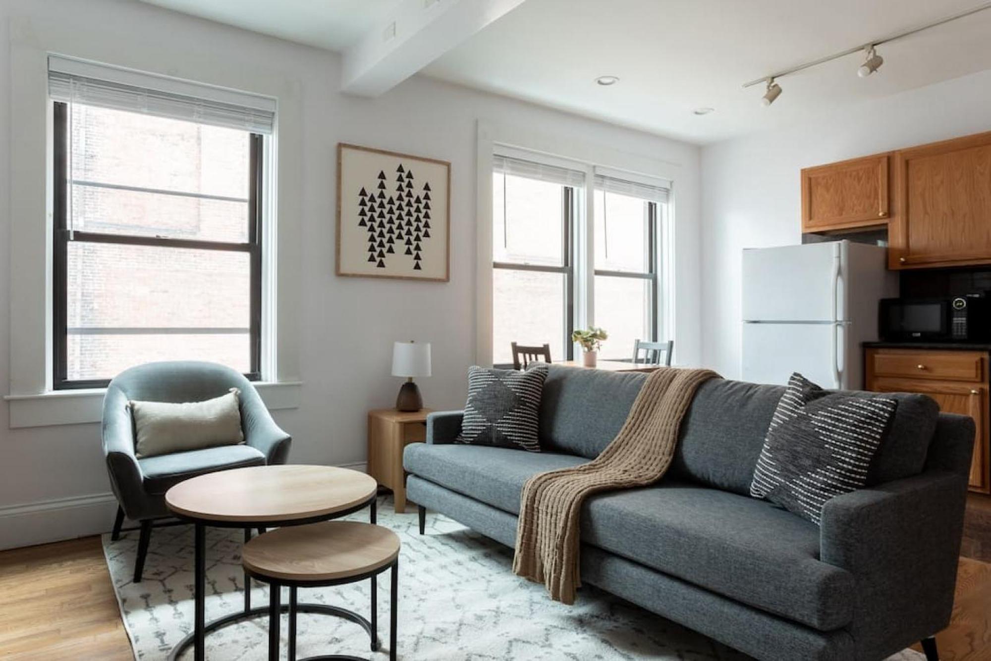 Modern 1brs Steps From Common And South End * Boston